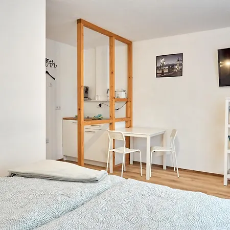 Neuerbe Apartment *