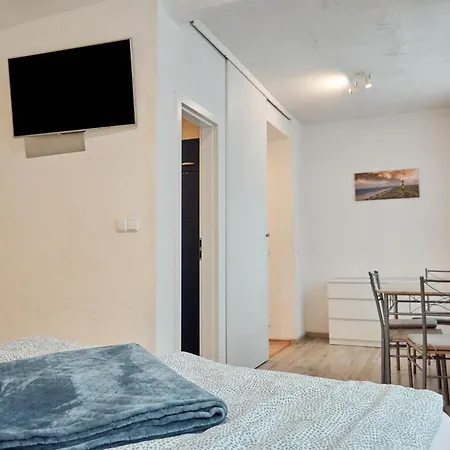 Neuerbe Apartment